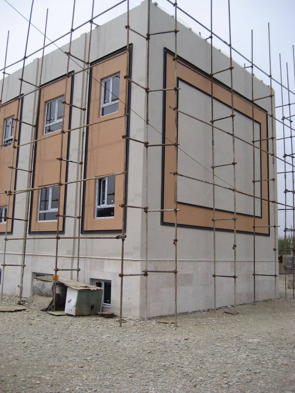 پروژه نوسازی مدرسه چهاردانگه